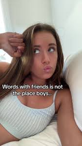 Eliza Sweet (@elizasweetie)