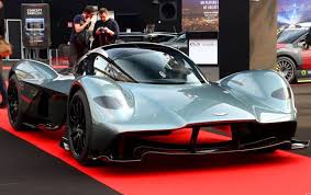 Aston Martin Valkyrie Am Rb 001 Dobio Ime Aston Martin Expensive Cars New Sports Cars