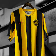Classic Football Shirts On Twitter Malaysia 2007 08 By Nike Can You Think Of Any More Yellow And Black Striped Shirts