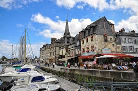 A boat trip from honfleur on the seine estuary to normandy bridge. File Honfleur Normandie France Jpg Wikimedia Commons