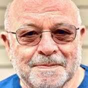 Lynn Frechette's Instagram, Twitter & Facebook