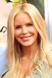 Gena Lee's Instagram, Twitter & Facebook