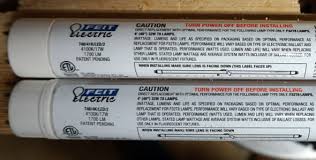 These recessed lights are made to fit commercial and residential spaces where clear, crisp lighting is needed, and lights can be dimmed up or down. Hands On Feit Led Worklight And Led Replacement Tubes From Costco