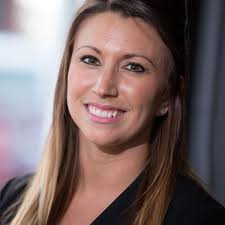 Lessie Dickson's Instagram, Twitter & Facebook