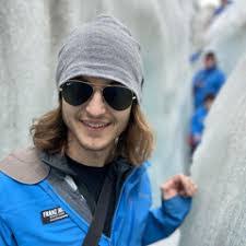 Simon Nichols's Instagram, Twitter & Facebook