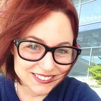 Cathy Veit's Instagram, Twitter & Facebook