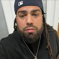 The Suzuki Cappuccino is such a fun and quirky car to have and drive. This  car is a 3 cylinder turbo model car with a 5 speed manual transmission.  This car itself