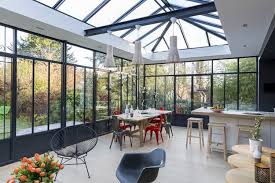 Quel est le prix d'une verrière extérieure ? Verriere Exterieure Atelier Pour Conferer A La Maison Un Aspect Distinctif