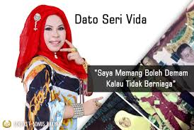 Dilansir dari tribunseleb ya, dato seri vida berendam di bathtub berisi uang. Kisah Asal Usul Dato Seri Vida Penuh Inspirasi Bonus Rakyat