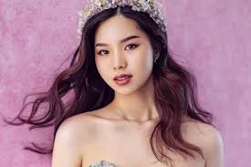 Bukan Sosok Sembarangan! Ini Pekerjaan Gwen Ashley yang Dinikahi Ryan  Harris Anak Bos Air Asia Pakai Pesta Rp75 M