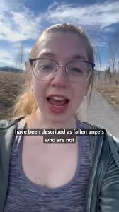 3 quick “fairy facts,” set to the music of my new single, “Little Fairy  (feat. Ashley Davis). Hope you enjoy! 🧚🏻 💚