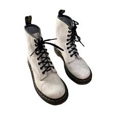 See a recent post on tumblr from @angelpeak about doc martens. Dr Martens 1460pw Patent Leather Boots Grunge Aesthetic Basics Women S Fashion Footwear Boots On Carousell