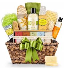 Pbwa is offering spring stimulus gift card basket tickets for a chance to win a gift card bouquet of local businesses. Top Themed Gift Basket Ideas For Your Next Charity Fundraiser By Bw Unlimited Charity Fundraising Medium