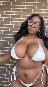 Do yall like big titties luvkellyr - Porn - EroMe