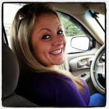 Lucy Neff's Instagram, Twitter & Facebook