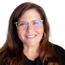 Jen Jarman's Instagram, Twitter & Facebook