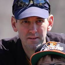 Dave “Dewey” DuHadway (@DaveDuHadway)