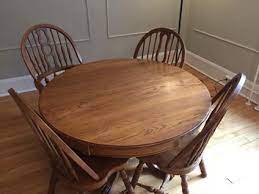 Refinished custom furniture and vintage goods. Keller Furniture Oak Dining Room Table And 4 Chairs For Sale In Saint Paul Minnesota Classified Americanlisted Com