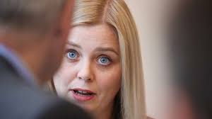 Последние твиты от tina bru (@hoyretina). Tina Bru Det Vil Bli Faerre Vindkraftutbygginger Framover Sunnmorsposten