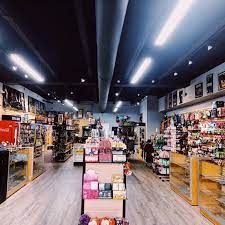 KnoWhere Toys, Comics & Gaming (Downstairs) - Toy Store in Hialeah