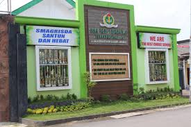 Aku langsung menelepon muki sepulang dari sekolah. Profil Sma Pgri 1 Sidoarjo