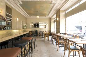 Le Servan Beautiful And Inventive Cuisine By The Levha Sisters In Paris 11eme Paris Restaurants Simple Table Settings French Restaurants