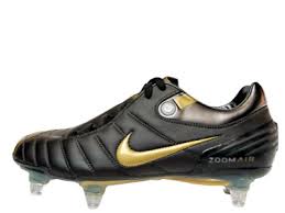 Nike zoom sole with air units in heel pressurised air units contain tightly stretched fibres that compress on impact browse our edit of air force 1s, air max, cortez and presto styles, plus flyknit and vapormax. Pukotina Gnjecav Alternativa Nike Zoom Football Boots Goldstandardsounds Com