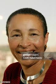 34 Suzanne Wakefield Photos & High Res Pictures