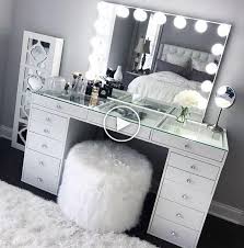 Nouveau Jamais Utilise Miroir De Maquillage Et 5 Tiroirs Bureau Pour 1399 00 Usd Disponibl Makeup Room Decor Makeup Vanity Mirror With Lights Cute Room Decor