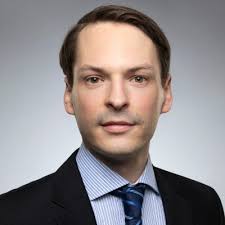 I am excited to share my successful completion of the Rochester-Bern  Executive Programs 🎉.