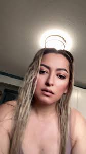 Girl Eating Strawberry Viral Video