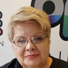 Eileen Rios's Instagram, Twitter & Facebook