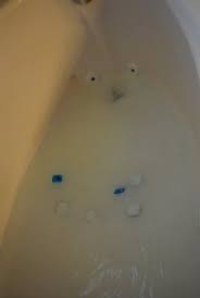 Pin By Ems On Cleaning Hacks Jetted Tub Cleaning A Jacuzzi Tub Clean Bathtub