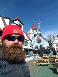 What are the main attractions in Helen, Georgia?