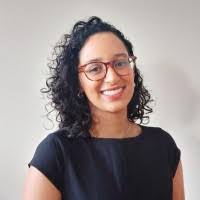 Monique Fahey's Instagram, Twitter & Facebook