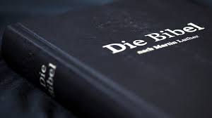 Luther bibel german bible 191‪2‬ 4+. Nach Jahrelanger Vorarbeit In Nordlingen Startet Druck Der Lutherbibel Schwaben Br24 Br De