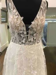 Pronovias Elara Size 14 Boho Wedding Dress Ex Sample Excellent Condition Ebay In 2020 Dresses Wedding Dresses Boho Wedding Dress