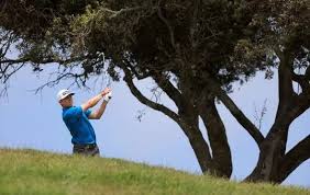 Mackenzie hughes of dundas, ont., plays his shot from the seventh tee during the final round of the travelers championship at tpc river highlands on june 28, 2020 in cromwell, conn. Fxkwrvwqzkexpm
