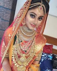 Bride Saina Looks Elegant On Her Wedding Day In A Custom Made Attire The Taj Mahal Handwork In Blouse Com Kerala Bride Muslim Bride Kerala Wedding Photography