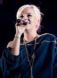 Includes the latest news stories, results, fixtures, video and audio. Lily Allen Wikipedia