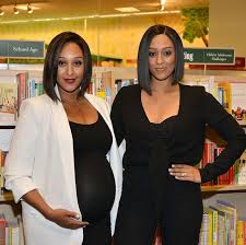 She was best known for her role as tamera campbell on the abc/wb sitcom sister, sister (opposite her identical twin sister tia mowry). Tamera Mowry Drank Tia S Breast Milk And Said It Was The Best She S Ever Tried