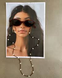 Modelo Hana em Misty Shell, a cor do momento 〰️ disponível também em Lilac  Fog :) Venha nos visitar no centro de Floripa: Rua Dom Jaime Câmara, 260