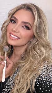 Angelika Rivera's Instagram, Twitter & Facebook