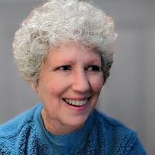 Julie Dirks's Instagram, Twitter & Facebook