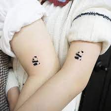 Một hình xăm trên bàn chân có thể được truyền cảm hứng thông qua các hình xăm bướm xanh nhỏ ở cổ tay cho nữ. 20 Máº«u Hinh XÄƒm Nhá» Ä'áº¹p Nháº¥t Danh Cho Ná»¯ 2020