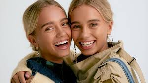 Lisa and lena mantler are social media stars and entrepreneurs from stuttgart in germany. Lisa Und Lena So Unterscheiden Sich Die Zwillinge
