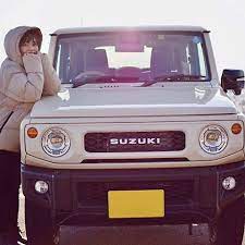 グリルをボディと同色にしてもらいました fashion jimny center seiro さんにお願いしてやってもらいました とっても親切に対応していただいて おかげ様でこんなに可愛いジムニーになりました ᵕᴗᵕ ありが ジムニー カスタム ジムニー
