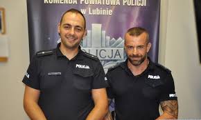 47 87 432 00 oficer prasowy tel. Porod Pod Eskorta Lubinskiej Drogowki Dziecko I Mama Czuja Sie Dobrze Aktualnosci Policja Pl