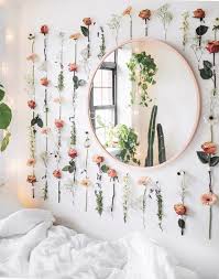 Whatever you hang should obviously tie in with the rest of the room, but whether it's one large item or several small ones, a decorated. The Best And Easy Girly Girl College Dorm Decor Ideas