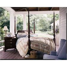 Bassett mahogany queen size bed, carved rice, plantation, four poster bed. 60 338h Kincaid Furniture King Straight Panel Rice Bed